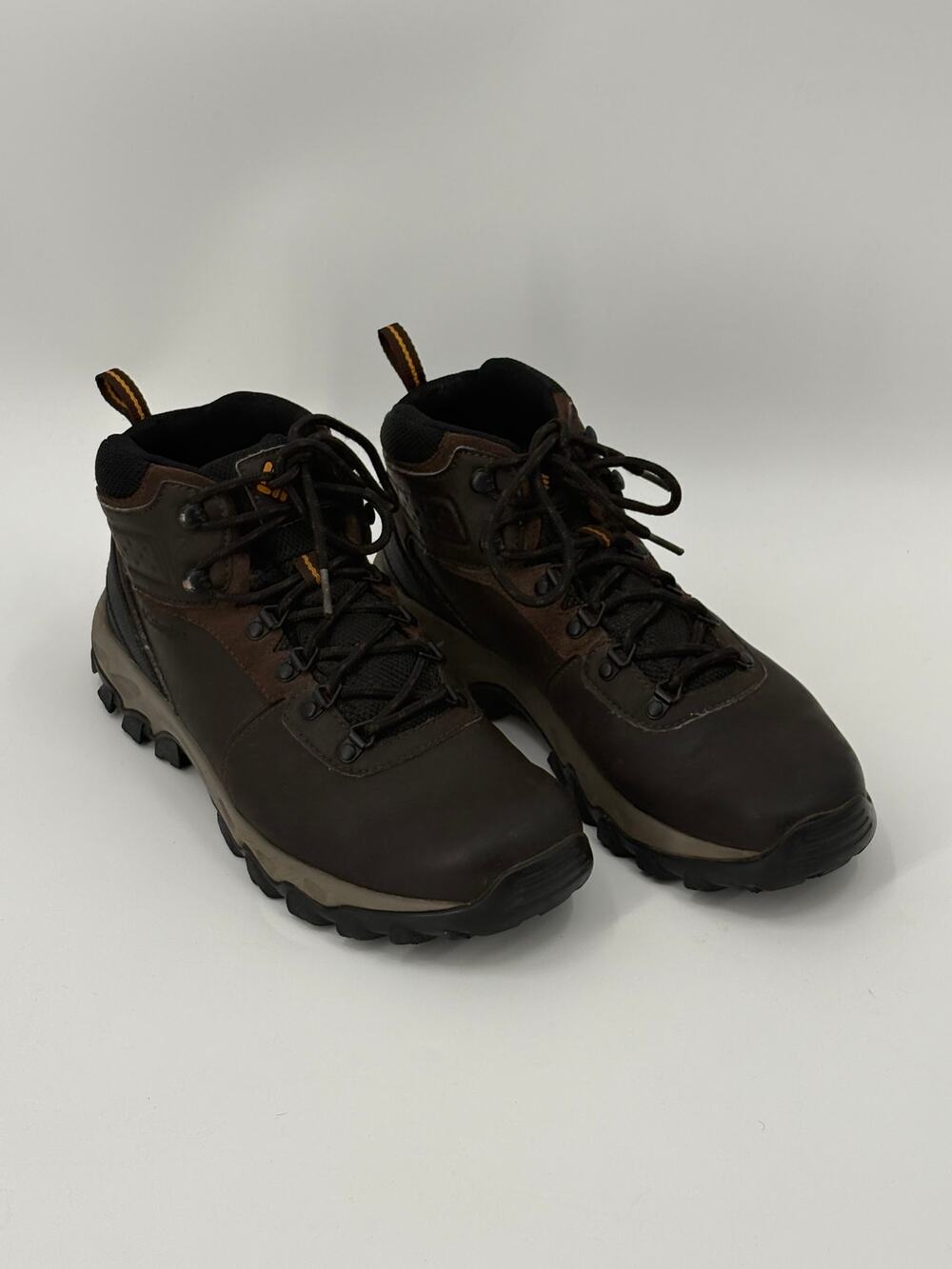 Columbia Mens Waterproof Hiking Boots Size 10.5 Brown Outdoor Trail Shoes